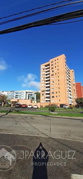 1 Dorm  con estacionamiento y  bodega  Cond Los  Canelos 